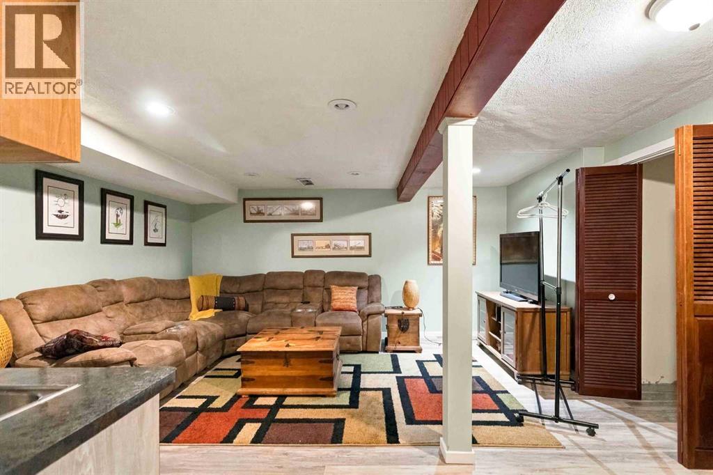 10 Birch Road, Fort McMurray