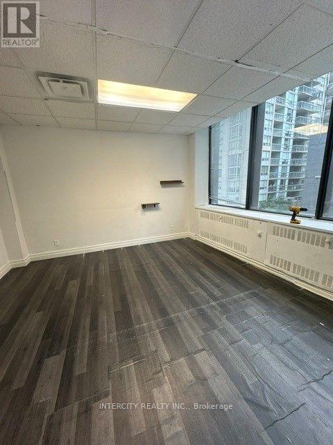 402 - 20 EGLINTON AVENUE E, Toronto (Mount Pleasant East) — photo 3