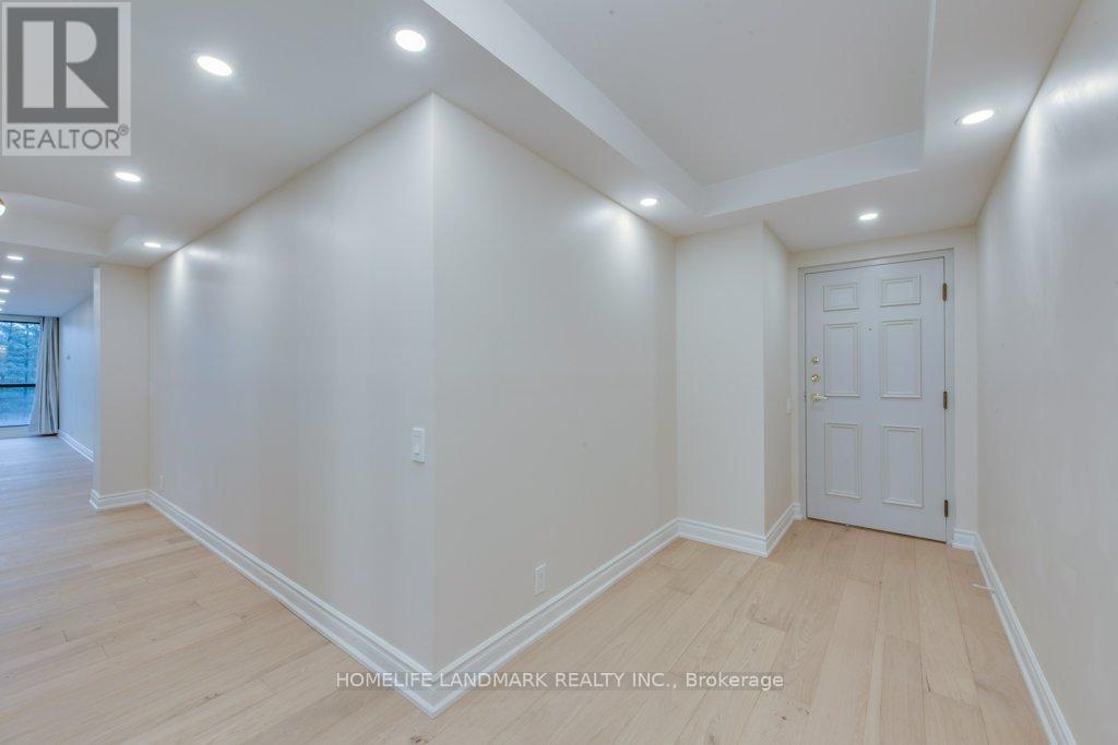 306 - 1 CONCORDE PLACE, Toronto (Banbury-Don Mills) — photo 3