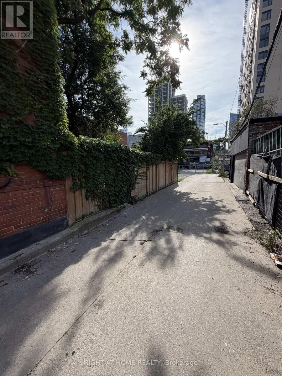 272 SEATON STREET - 12