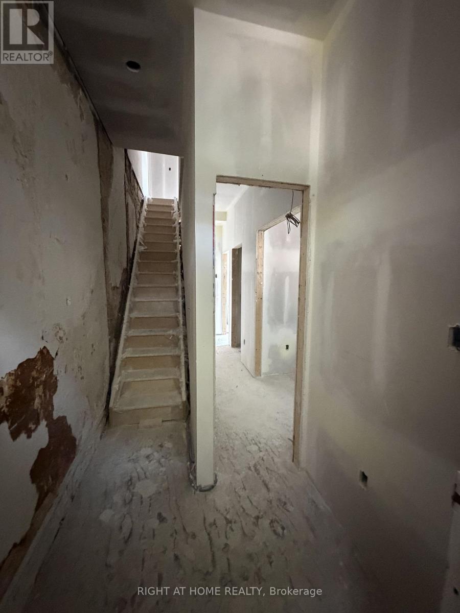 272 SEATON STREET - 9
