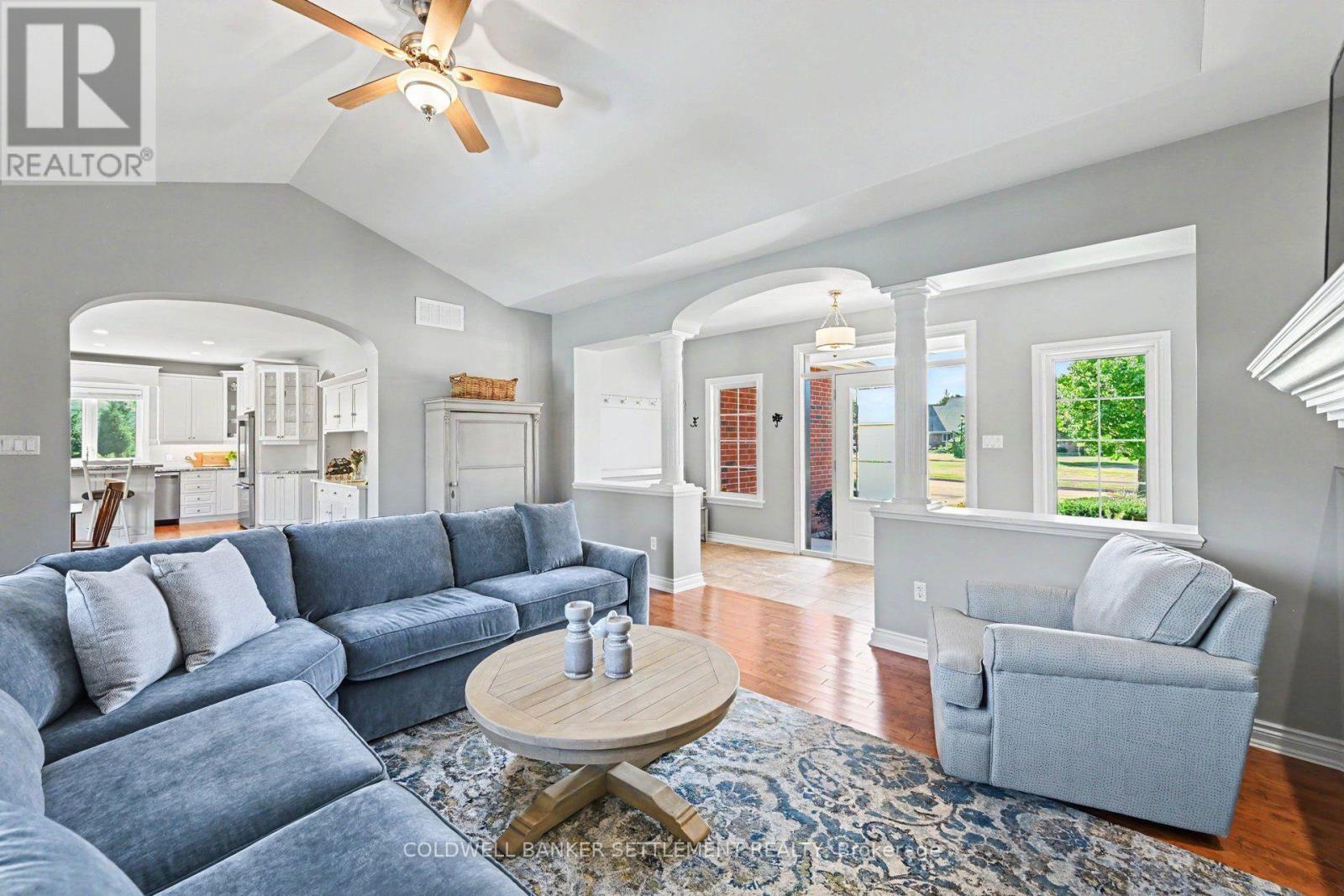 8 TAGGART CRESCENT, Ottawa. Luxury613. By Peter Sagos - Image 11