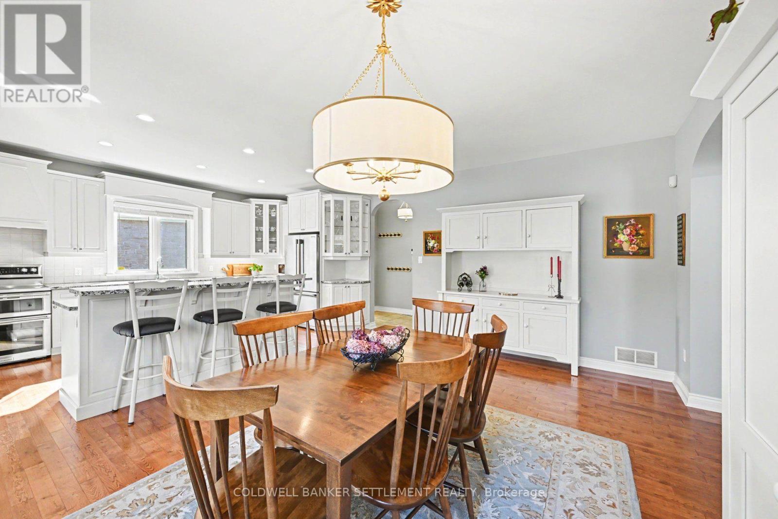 8 TAGGART CRESCENT, Ottawa. Luxury613. By Peter Sagos - Image 15