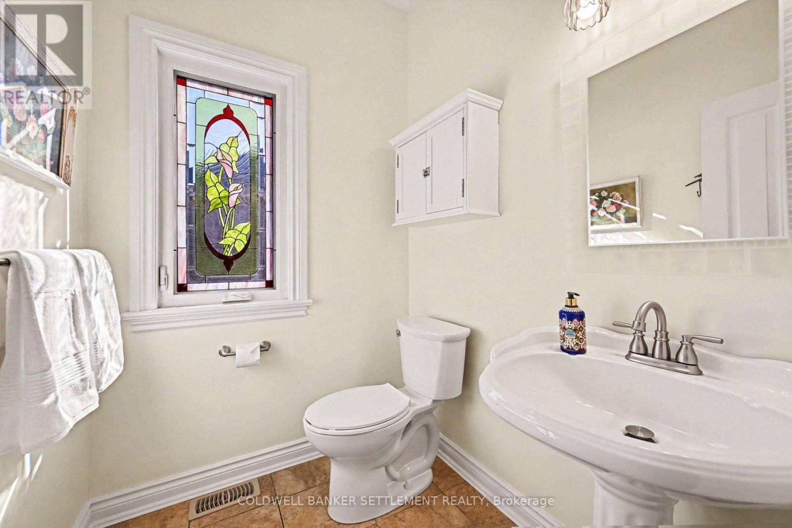 8 TAGGART CRESCENT, Ottawa. Luxury613. By Peter Sagos - Image 25