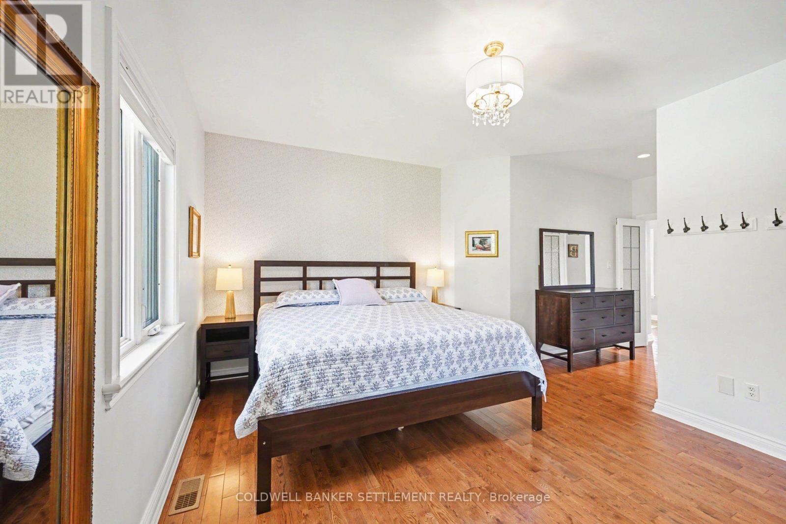 8 TAGGART CRESCENT, Ottawa. Luxury613. By Peter Sagos - Image 27