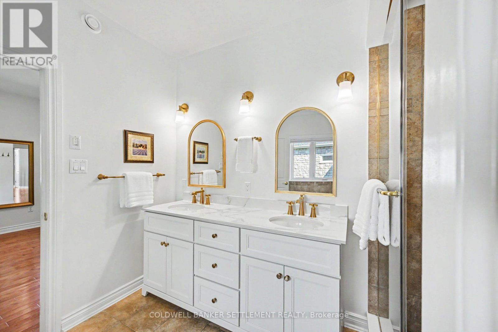 8 TAGGART CRESCENT, Ottawa. Luxury613. By Peter Sagos - Image 30