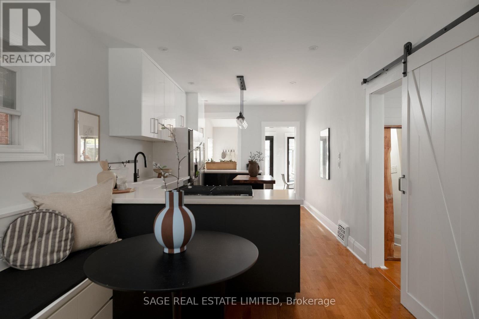74 BARRINGTON AVENUE, Toronto (Woodbine-Lumsden) — photo 6