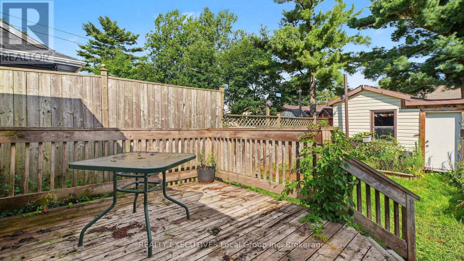 728 REYNOLDS STREET - 24