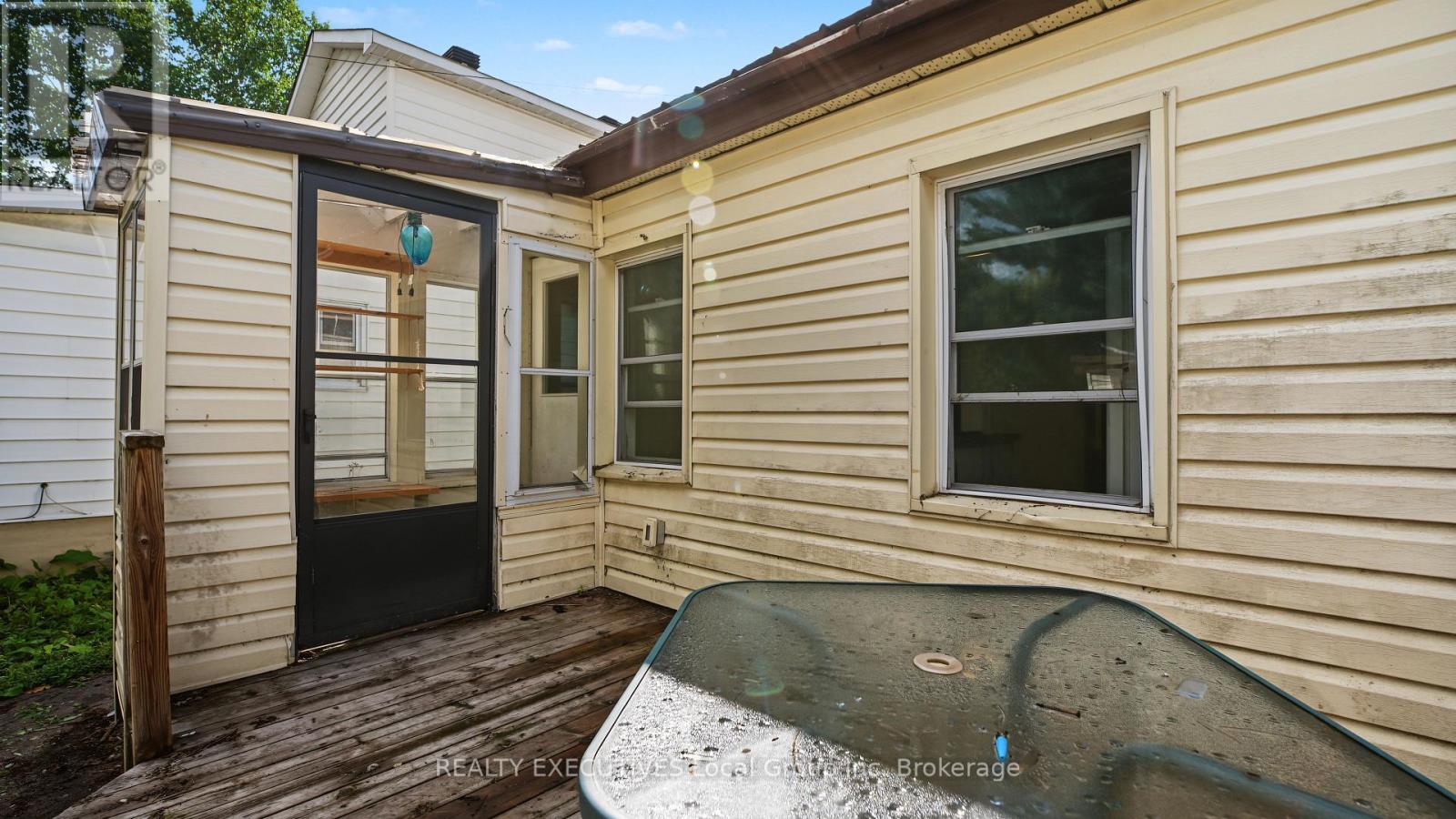 728 REYNOLDS STREET - Image 25