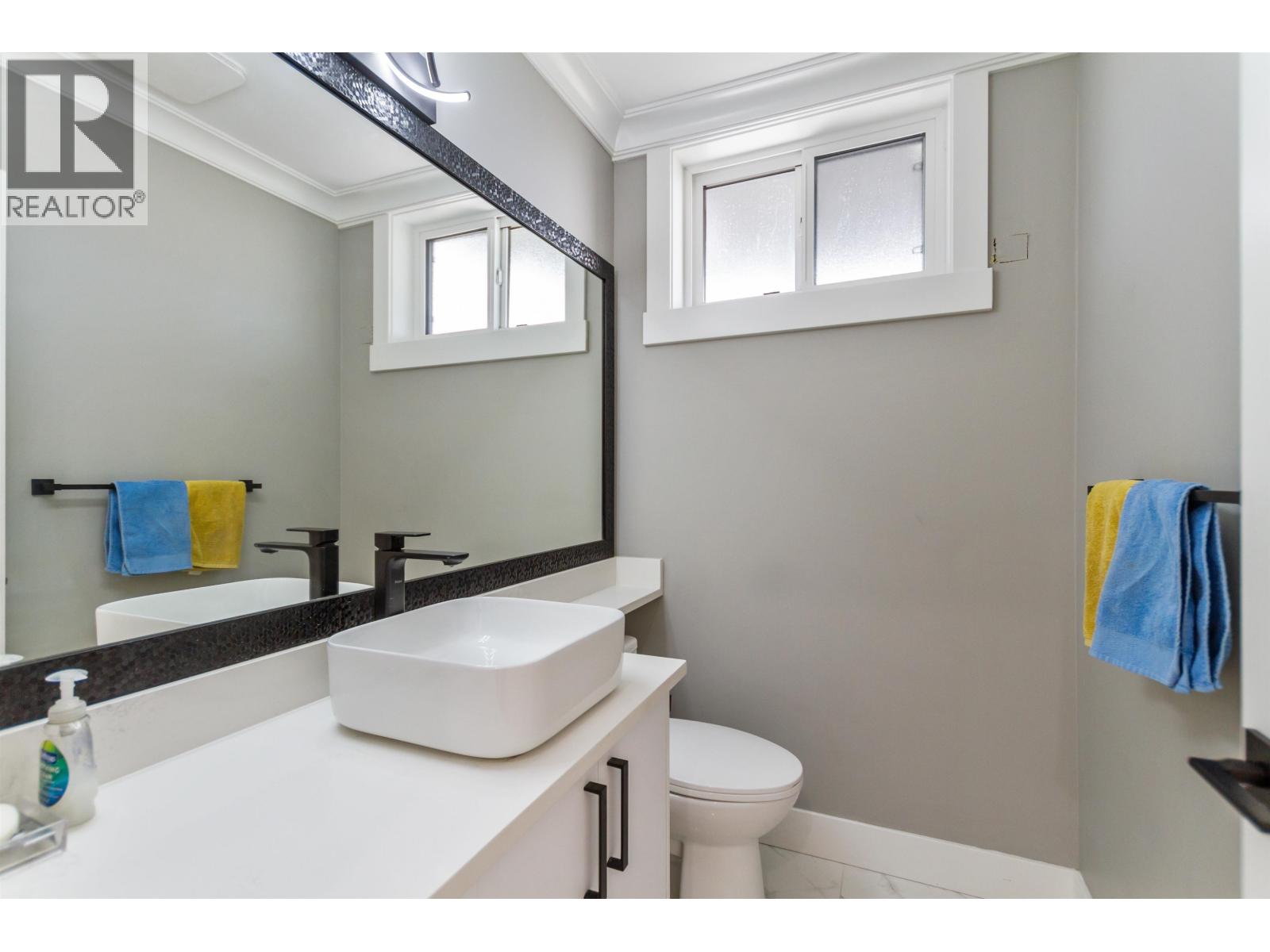 101 954 EDGAR AVENUE, Coquitlam