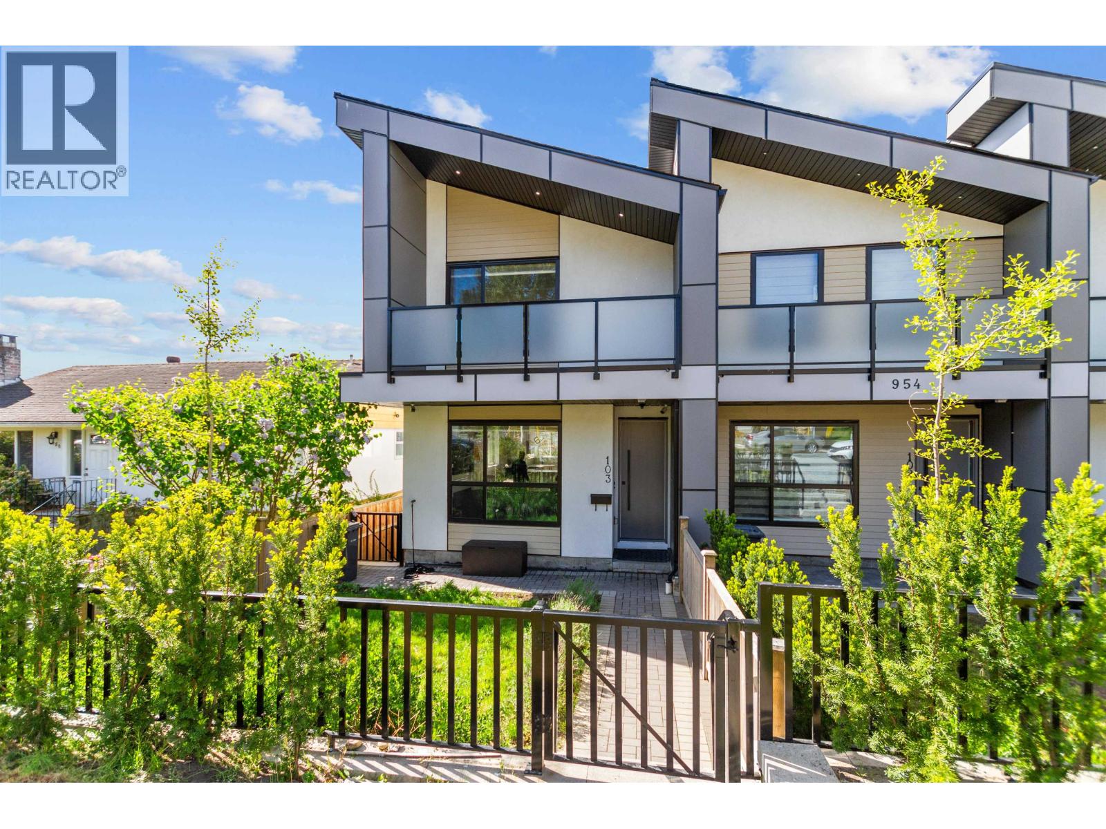 101 954 EDGAR AVENUE, Coquitlam