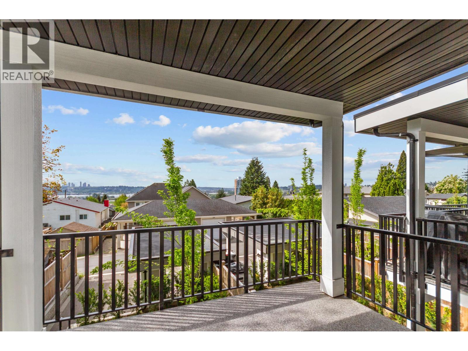 101 954 EDGAR AVENUE, Coquitlam