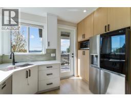 101 954 Edgar Avenue, Coquitlam, BC V3K2J9 Photo 8