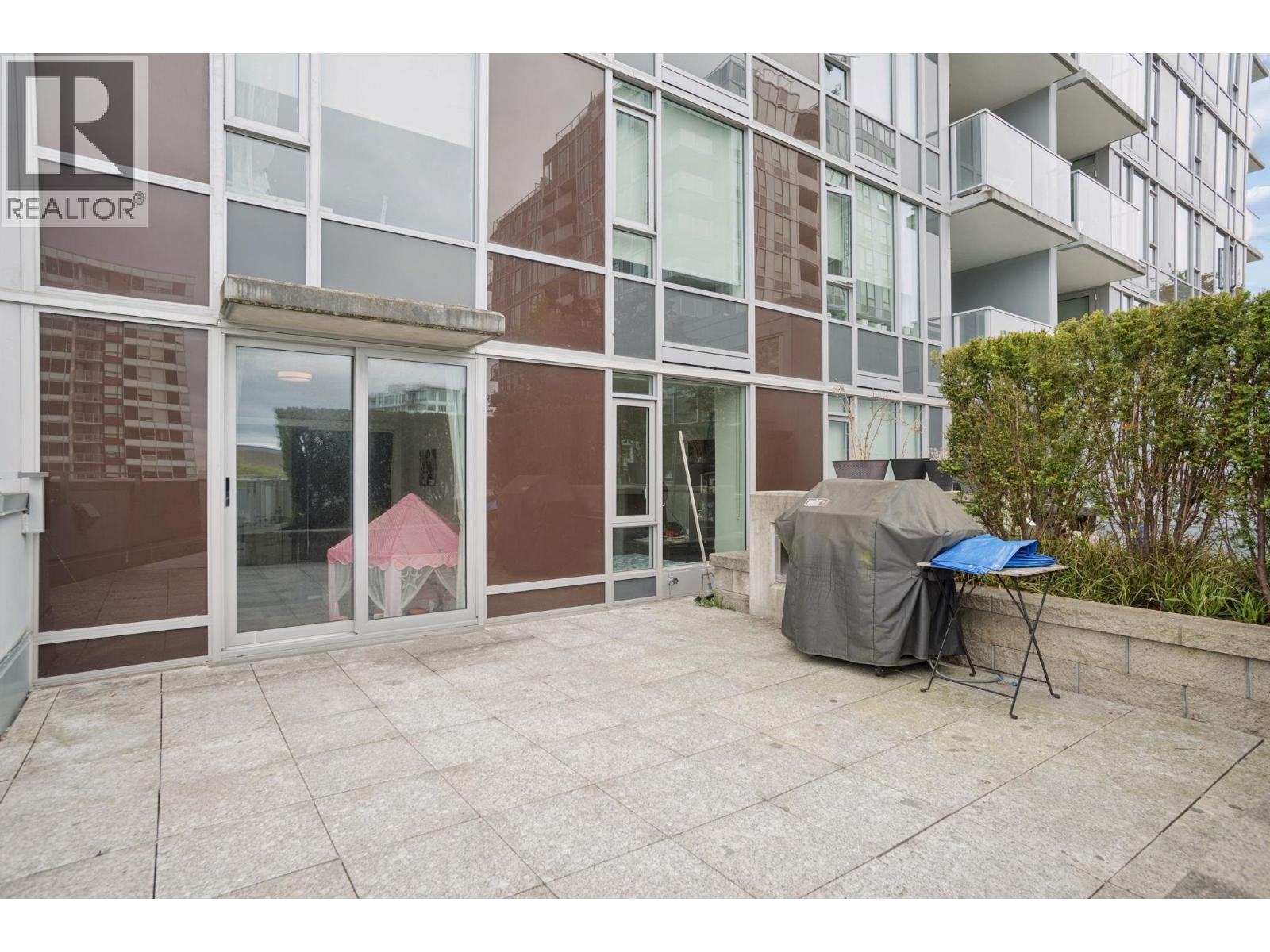 608 7488 LANSDOWNE ROAD, Richmond