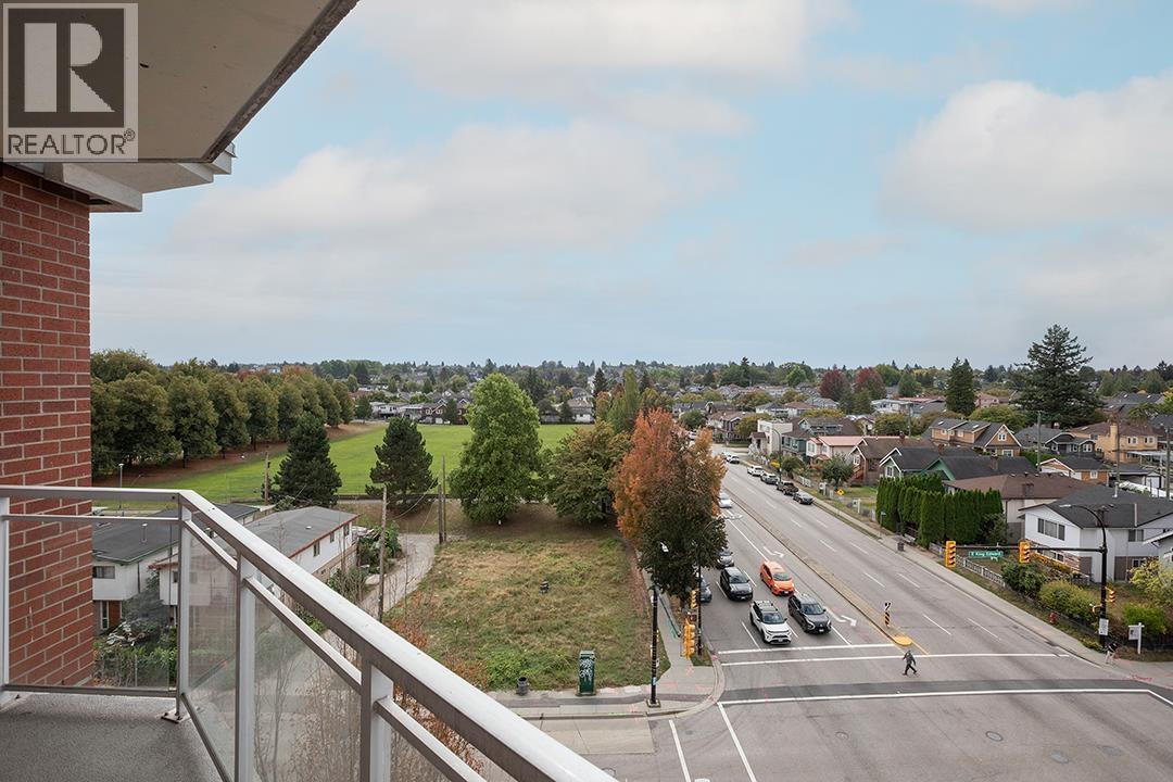 623 4078 KNIGHT STREET, Vancouver