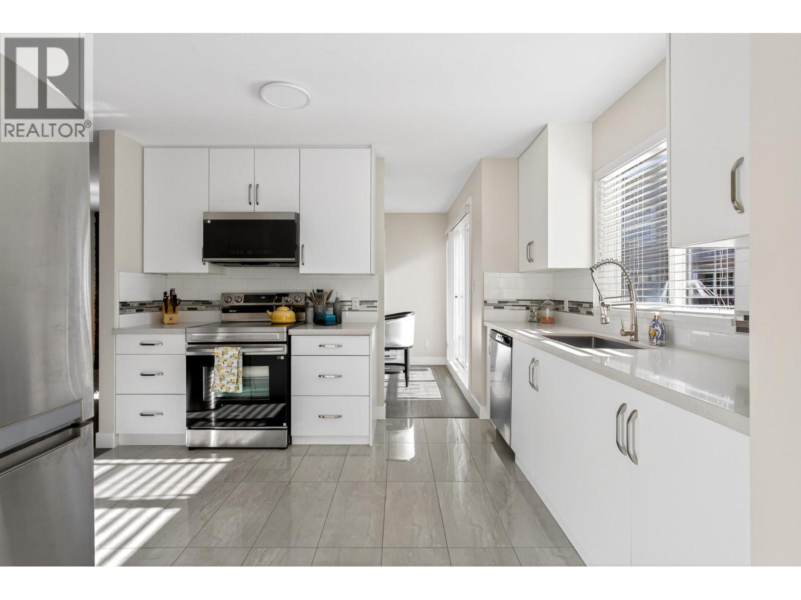 20 2488 PITT RIVER ROAD, Port Coquitlam