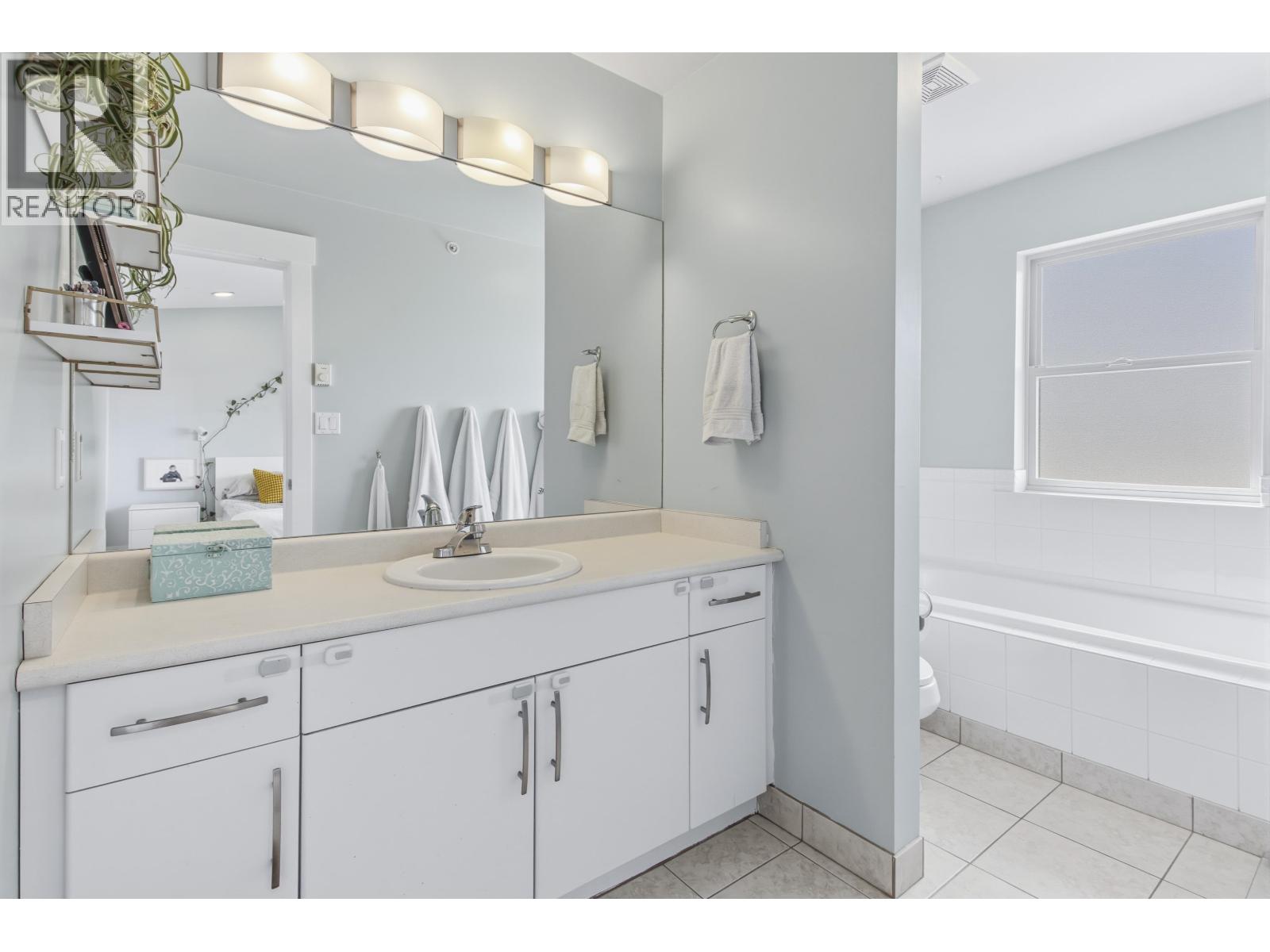6 1024 GLACIER VIEW DRIVE, Squamish