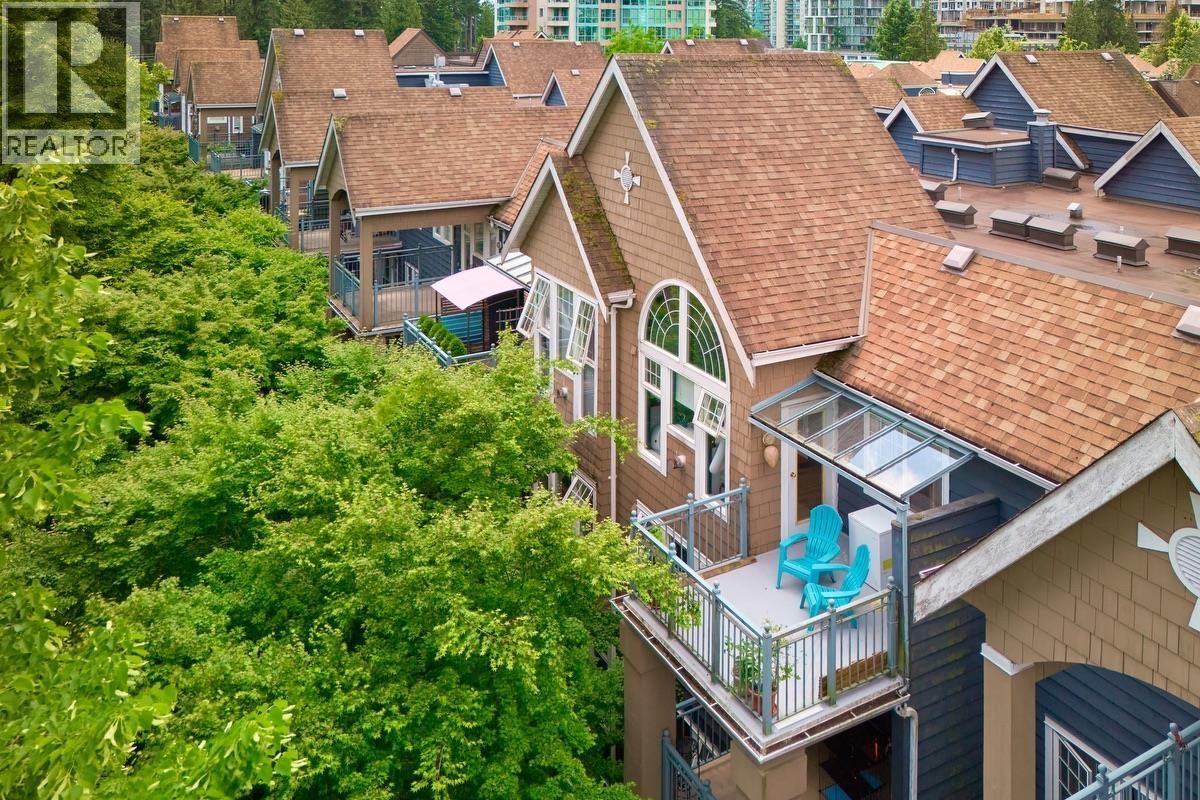 402 1190 EASTWOOD STREET, Coquitlam