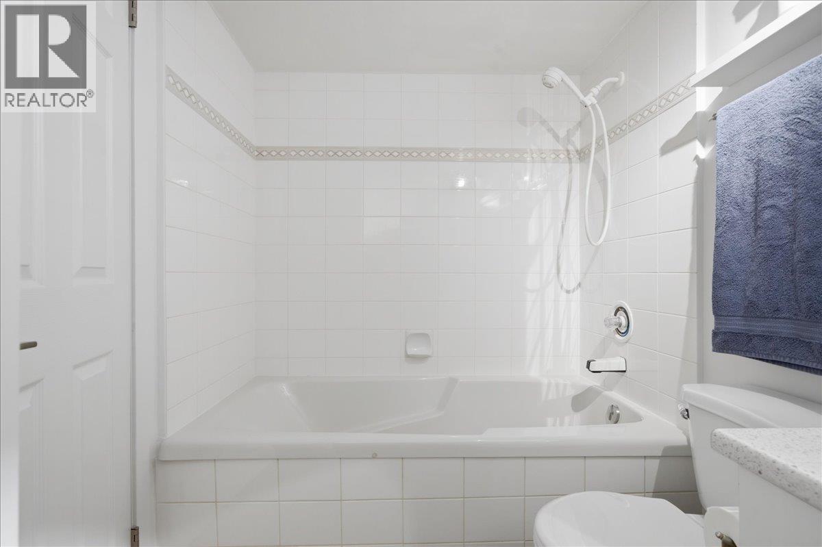 104 2339 SHAUGHNESSY STREET, Port Coquitlam