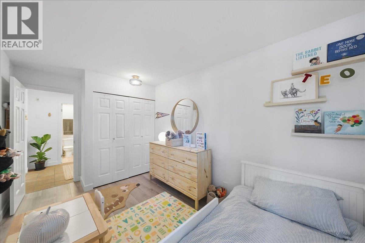 104 2339 SHAUGHNESSY STREET, Port Coquitlam
