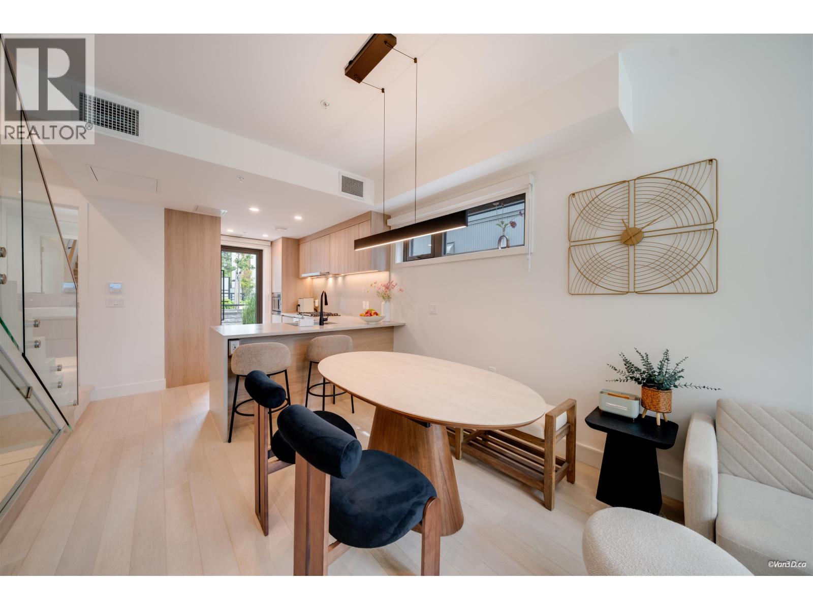 6292 OAK STREET, Vancouver