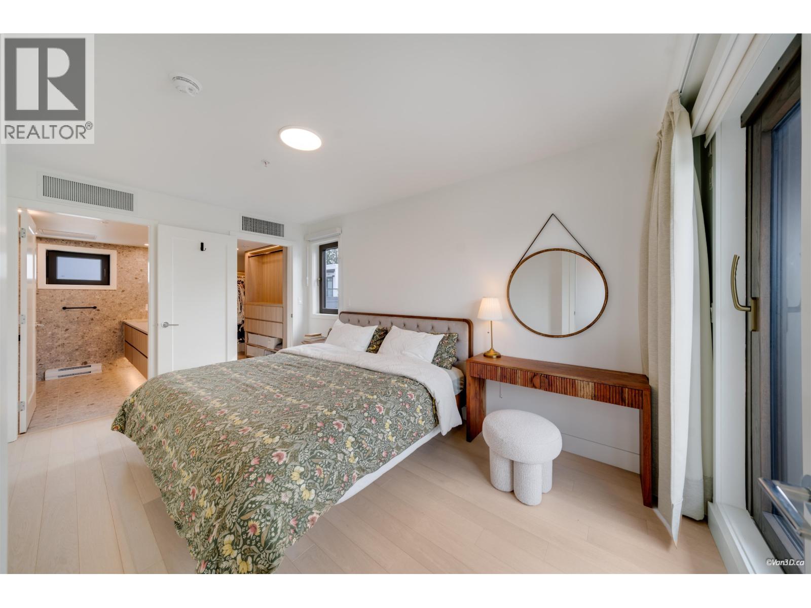 6292 OAK STREET, Vancouver