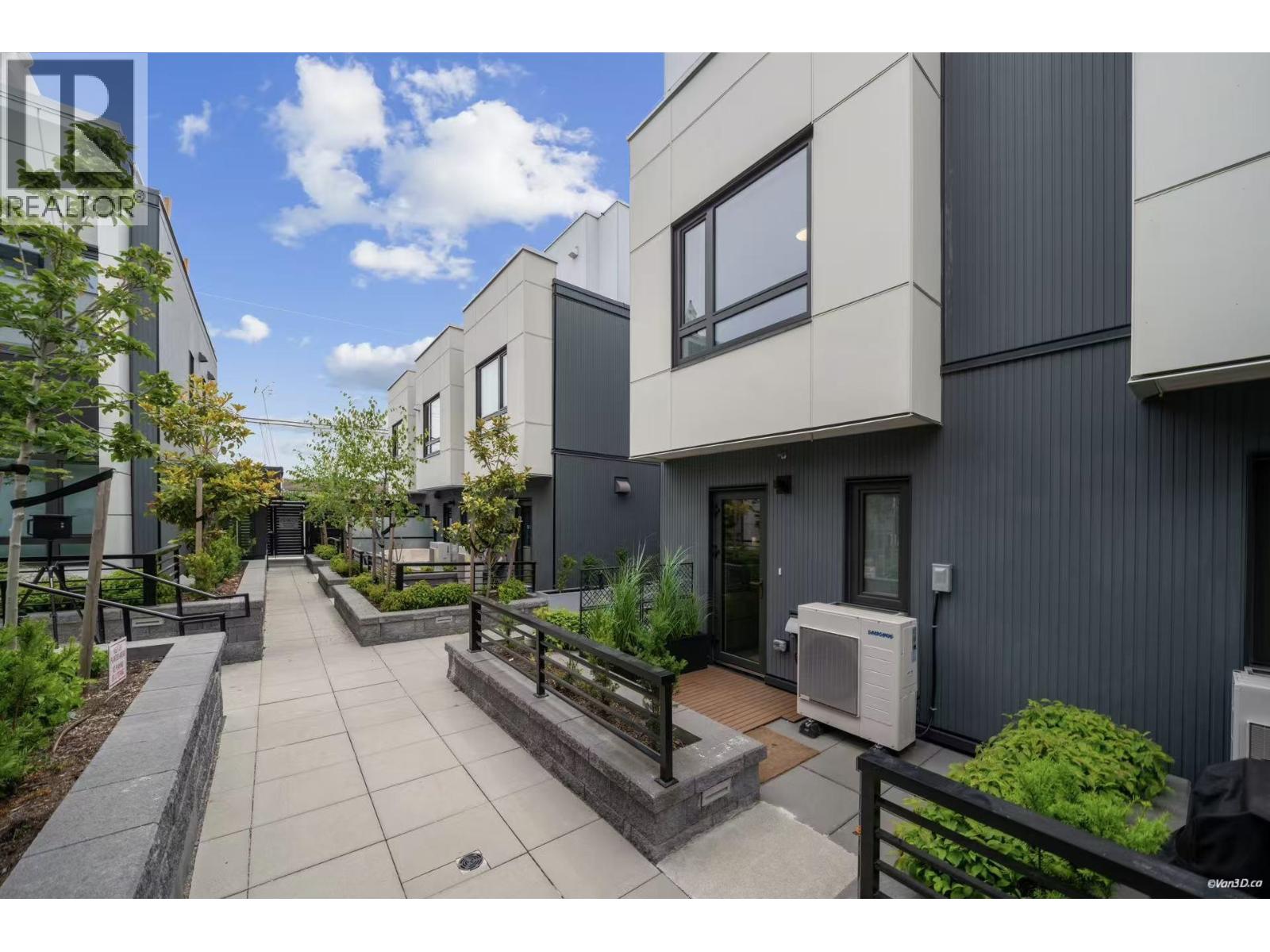 6292 OAK STREET, Vancouver