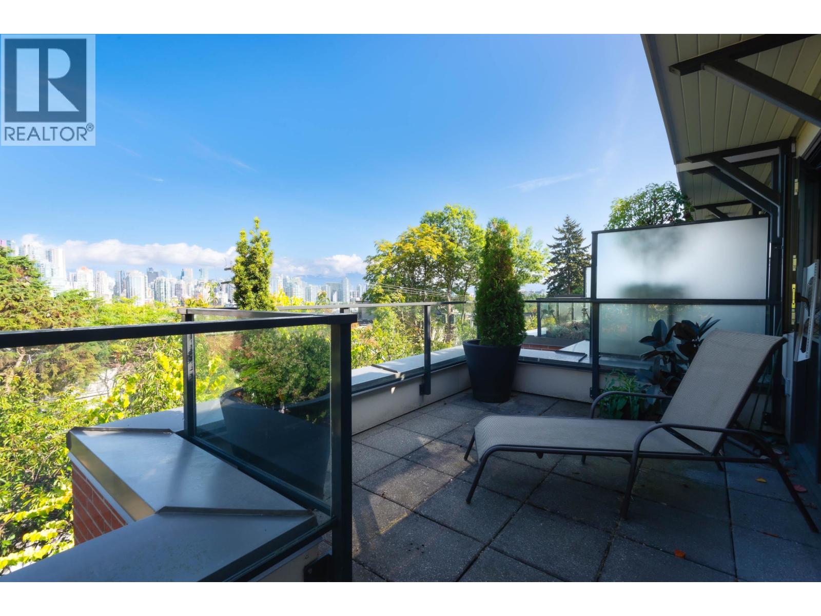 1088 W 7TH AVENUE, Vancouver