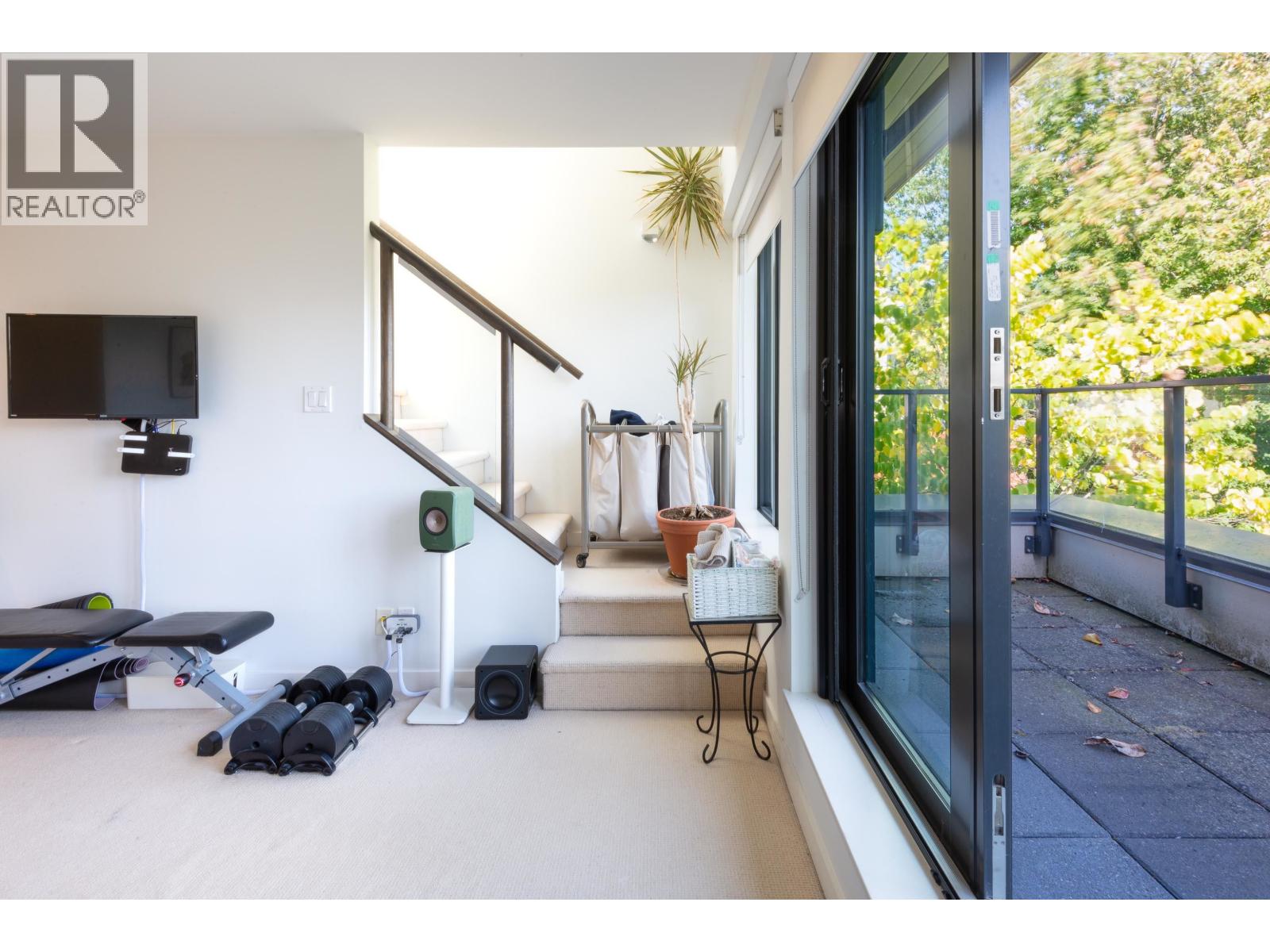 1088 W 7TH AVENUE, Vancouver