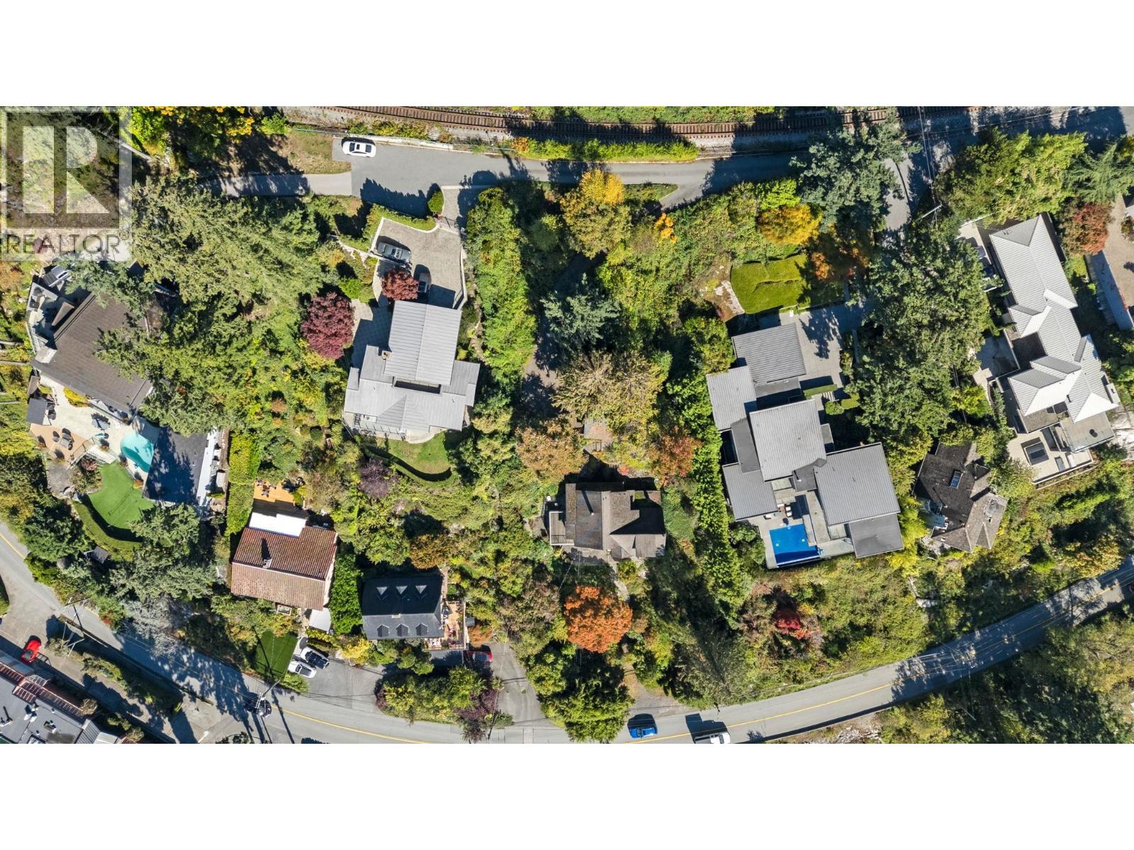 3721 SUNSET LANE, West Vancouver
