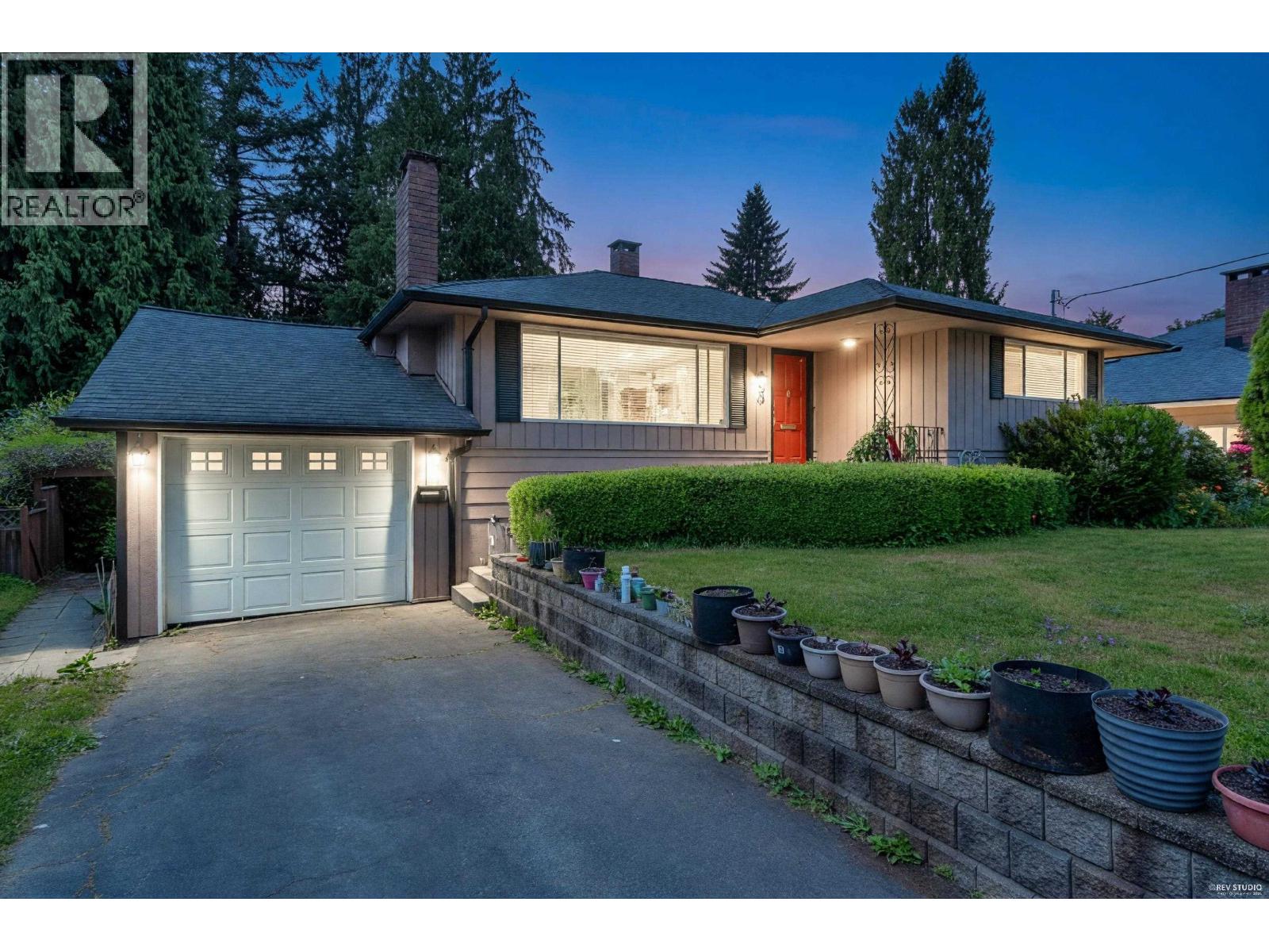 959 CAITHNESS CRESCENT, Port Moody