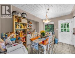 959 Caithness Crescent, Port Moody, BC V3H1C7 Photo 8