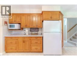 Family room - 11 Grey Owl Drive, Elmira, ON N3B1S4 Photo 15