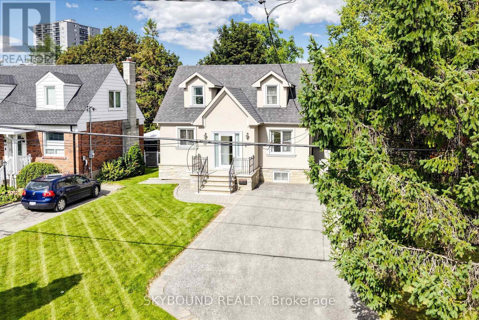 19 RIVERVIEW HEIGHTS, Toronto (Humber Heights) — photo 4