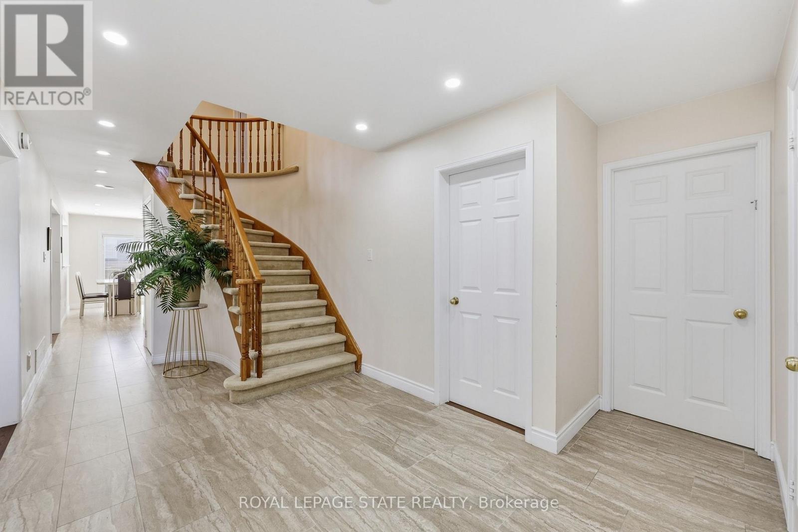 5592 MILLBROOK LANE, Mississauga (East Credit) — photo 6
