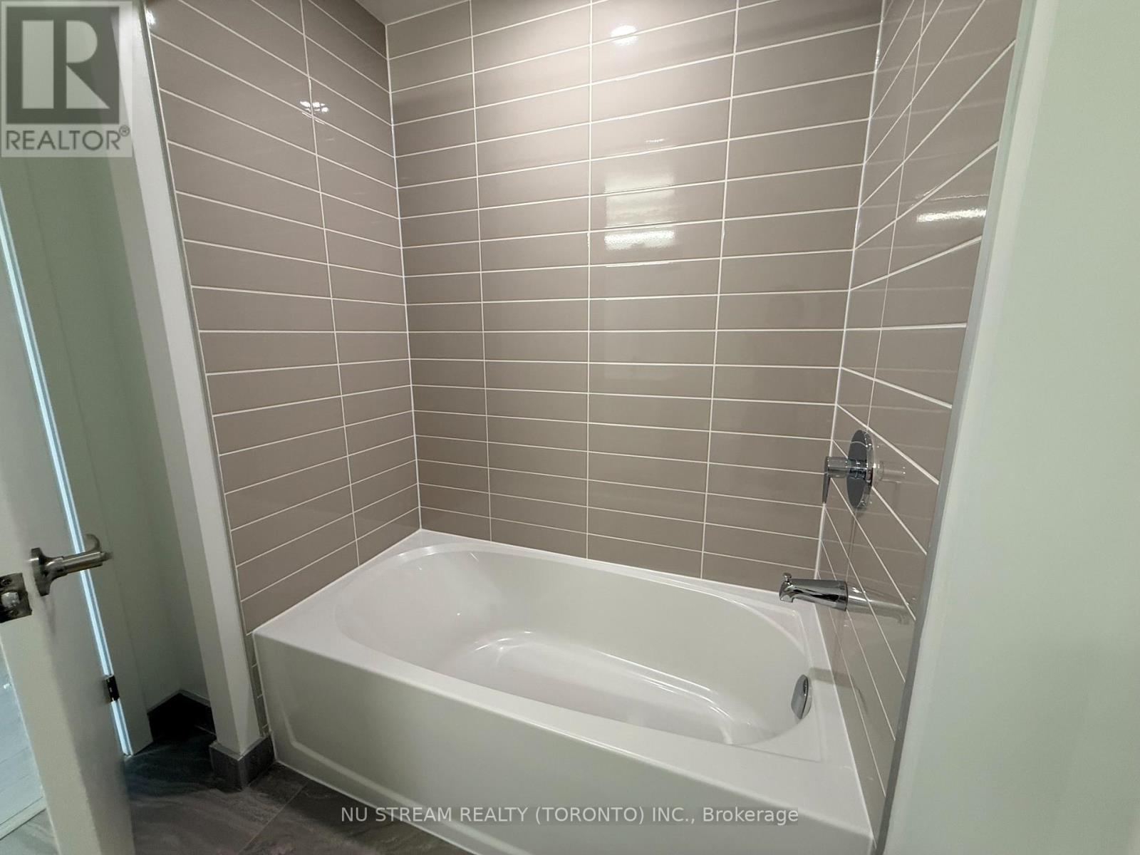 624 - 4000 EGLINTON AVENUE W, Toronto (Humber Heights) — photo 8