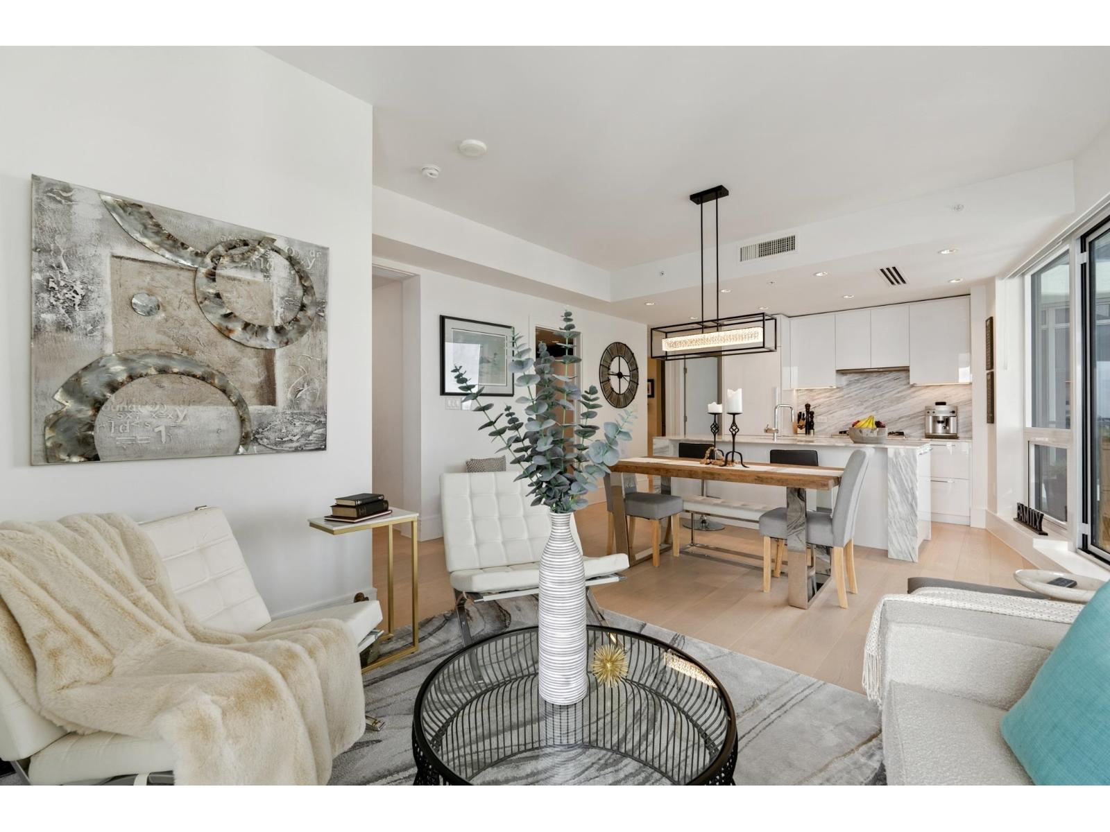 1504 1500 MARTIN STREET, White Rock
