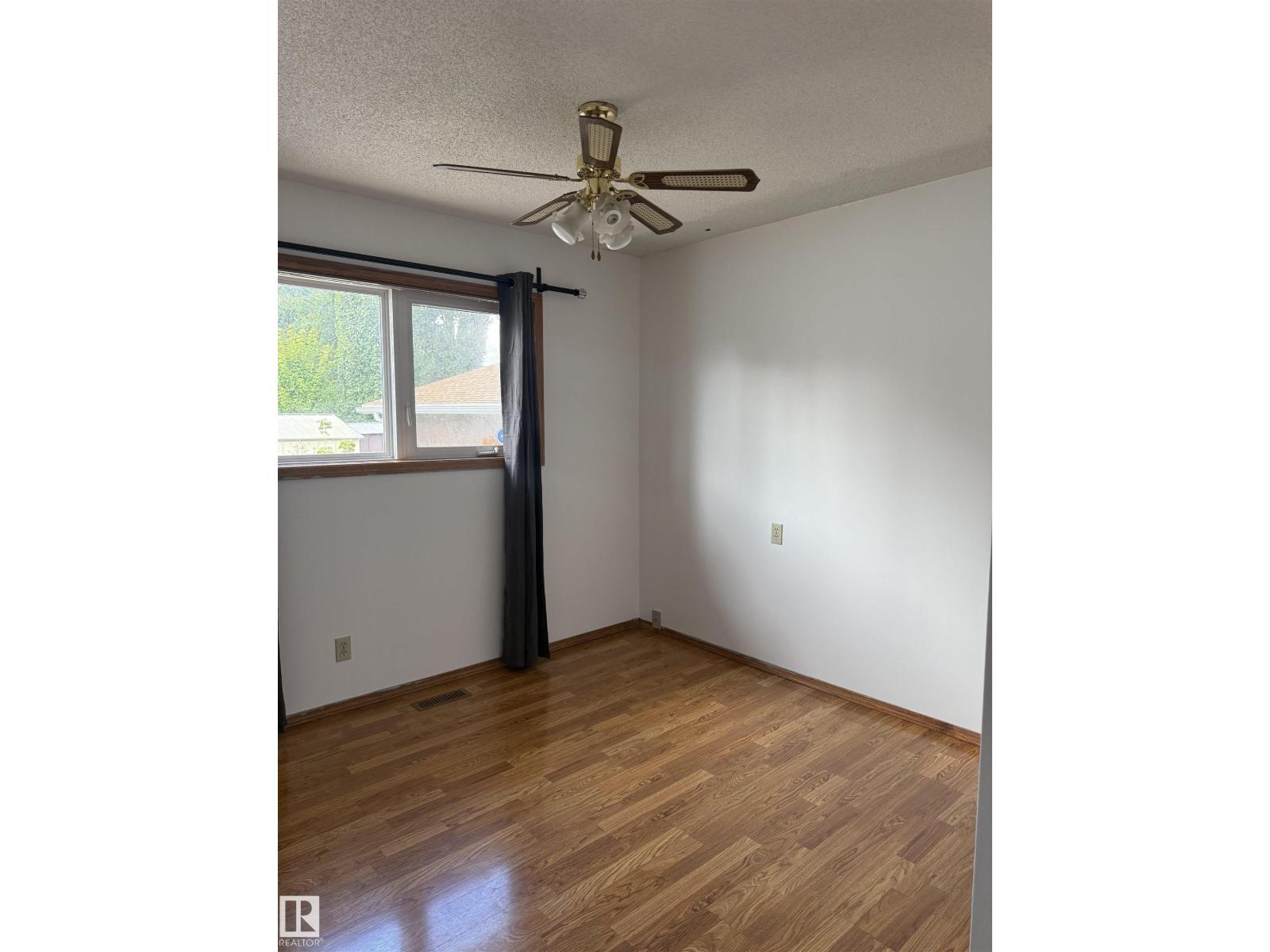 1412 63 St NW, Sakaw — photo 18 of 28