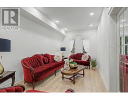 Living room - 70 - 190 Harding Blvd Boulevard W, Richmond Hill, ON L4C0J9 Photo 10