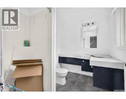 1169 1st Avenue Nw, Moose Jaw, SK S6H3N4 Photo 25