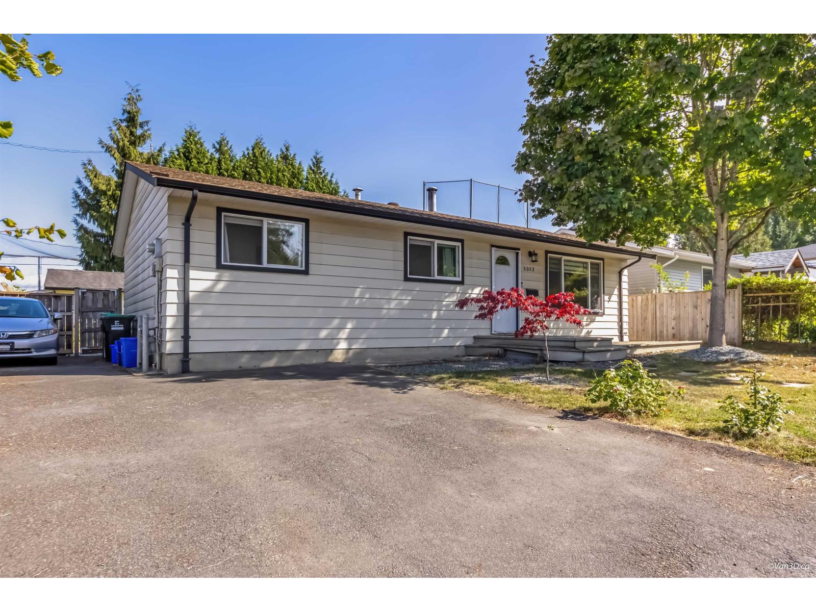 5052 205B STREET, Langley — photo 2