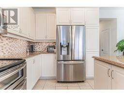 #main - 388 Kwapis Boulevard, Newmarket, ON L3X3H4 Photo 8