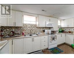 Kitchen - 52 Fallway Road E, Brampton, ON L6V3H2 Photo 11