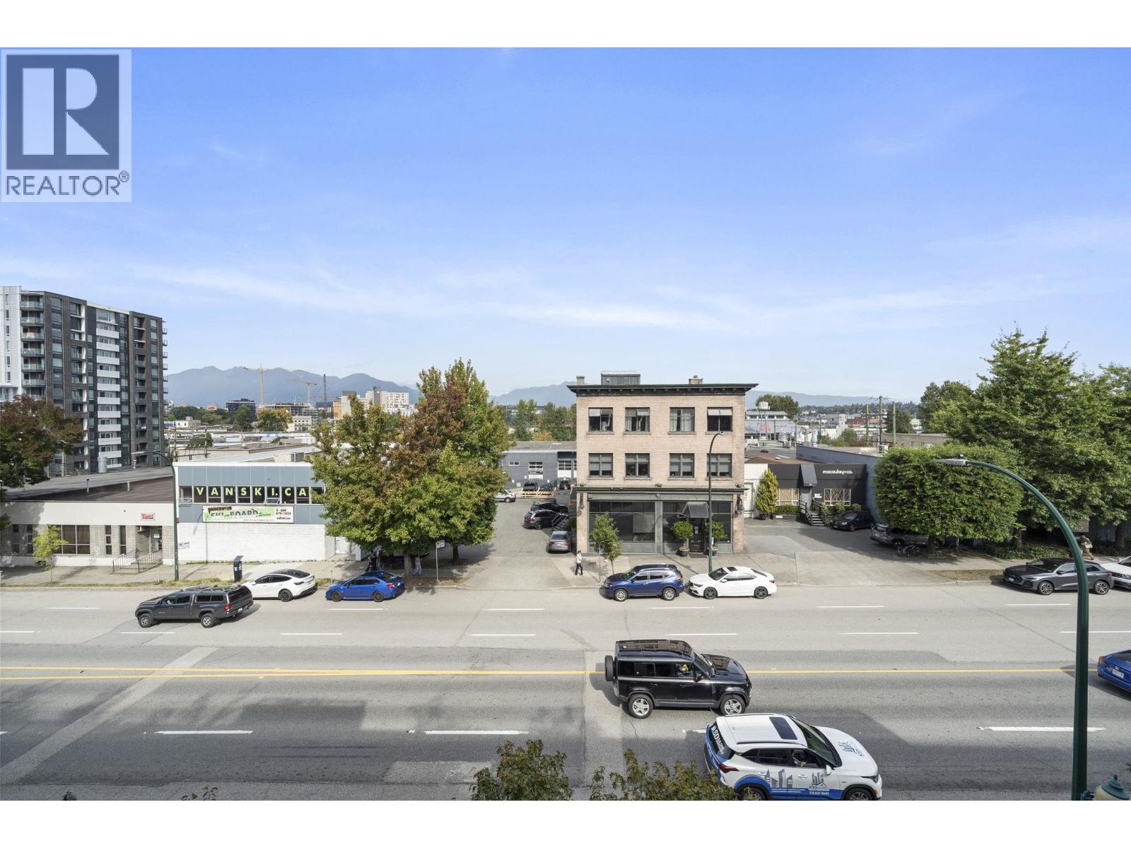 413 256 E 2ND AVENUE, Vancouver