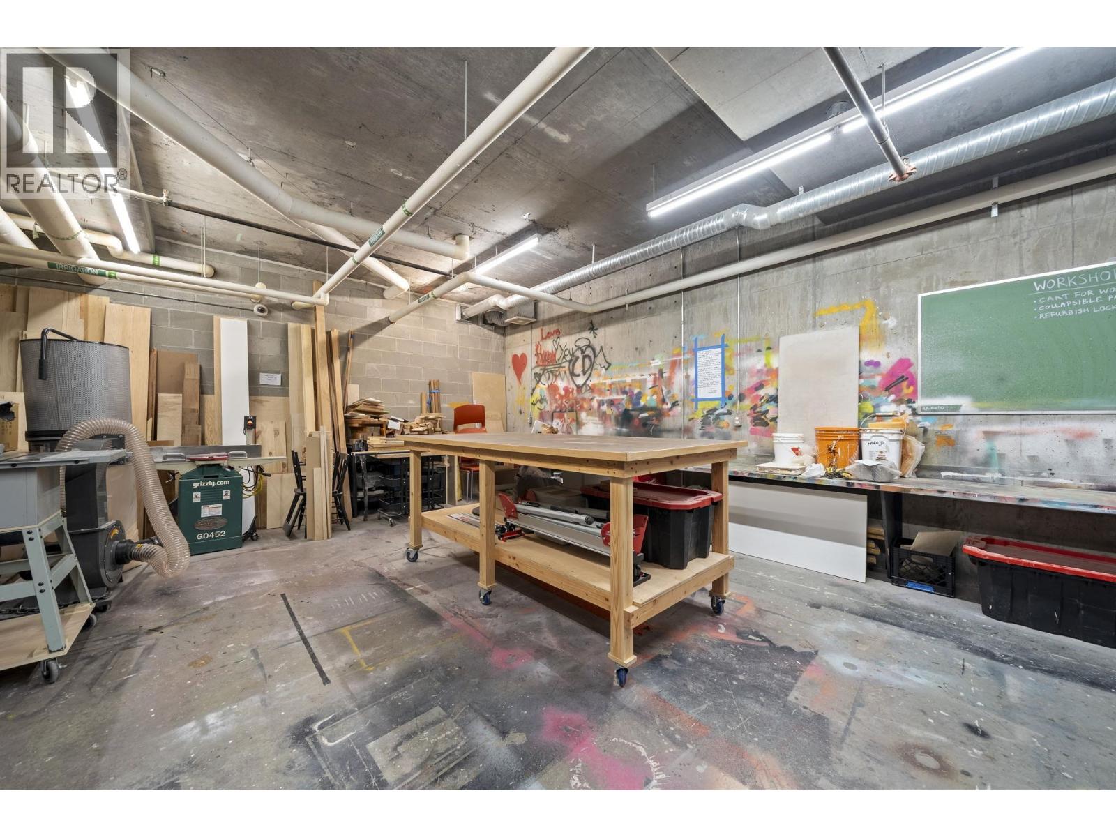 413 256 E 2ND AVENUE, Vancouver