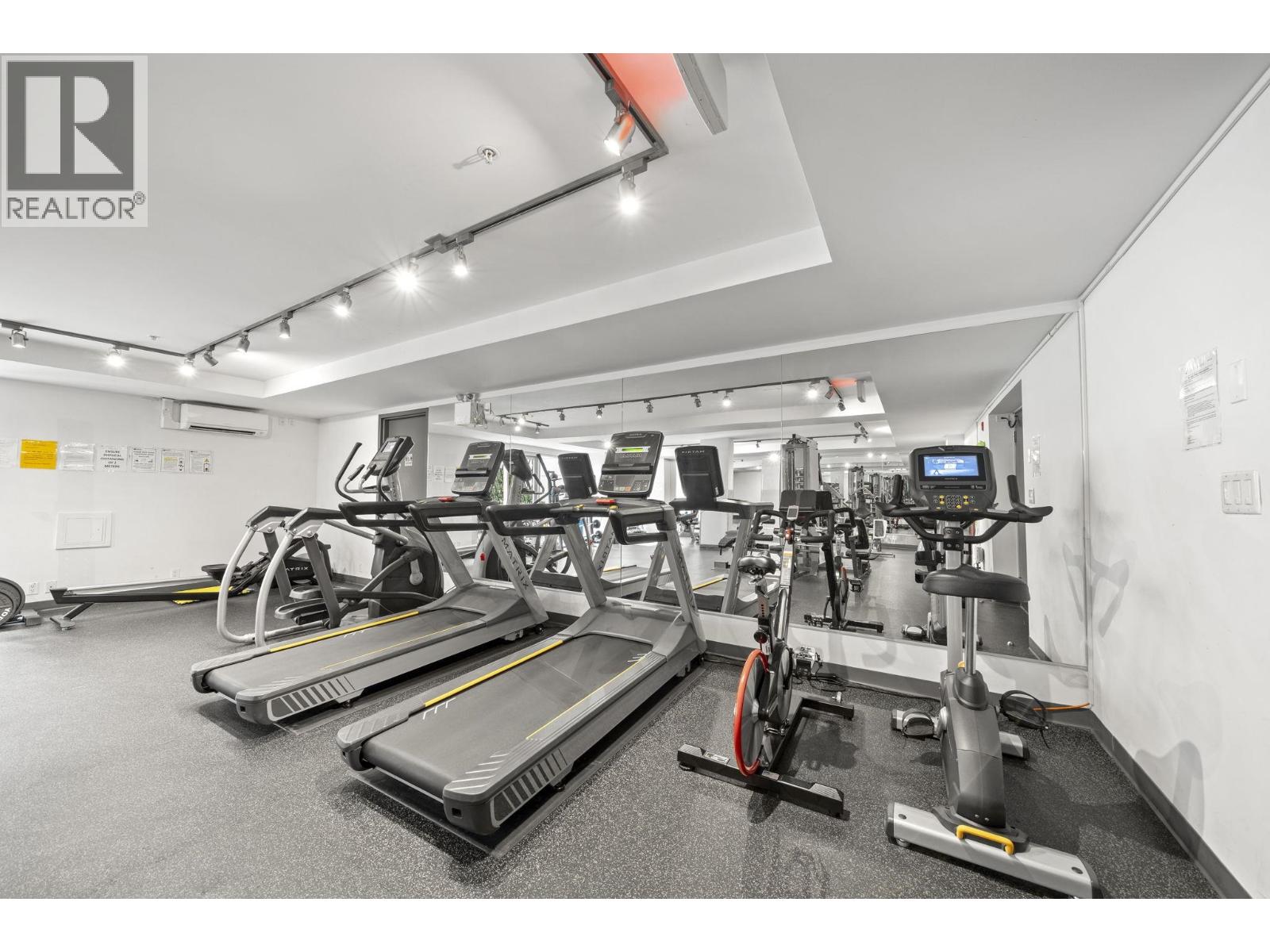 413 256 E 2ND AVENUE, Vancouver