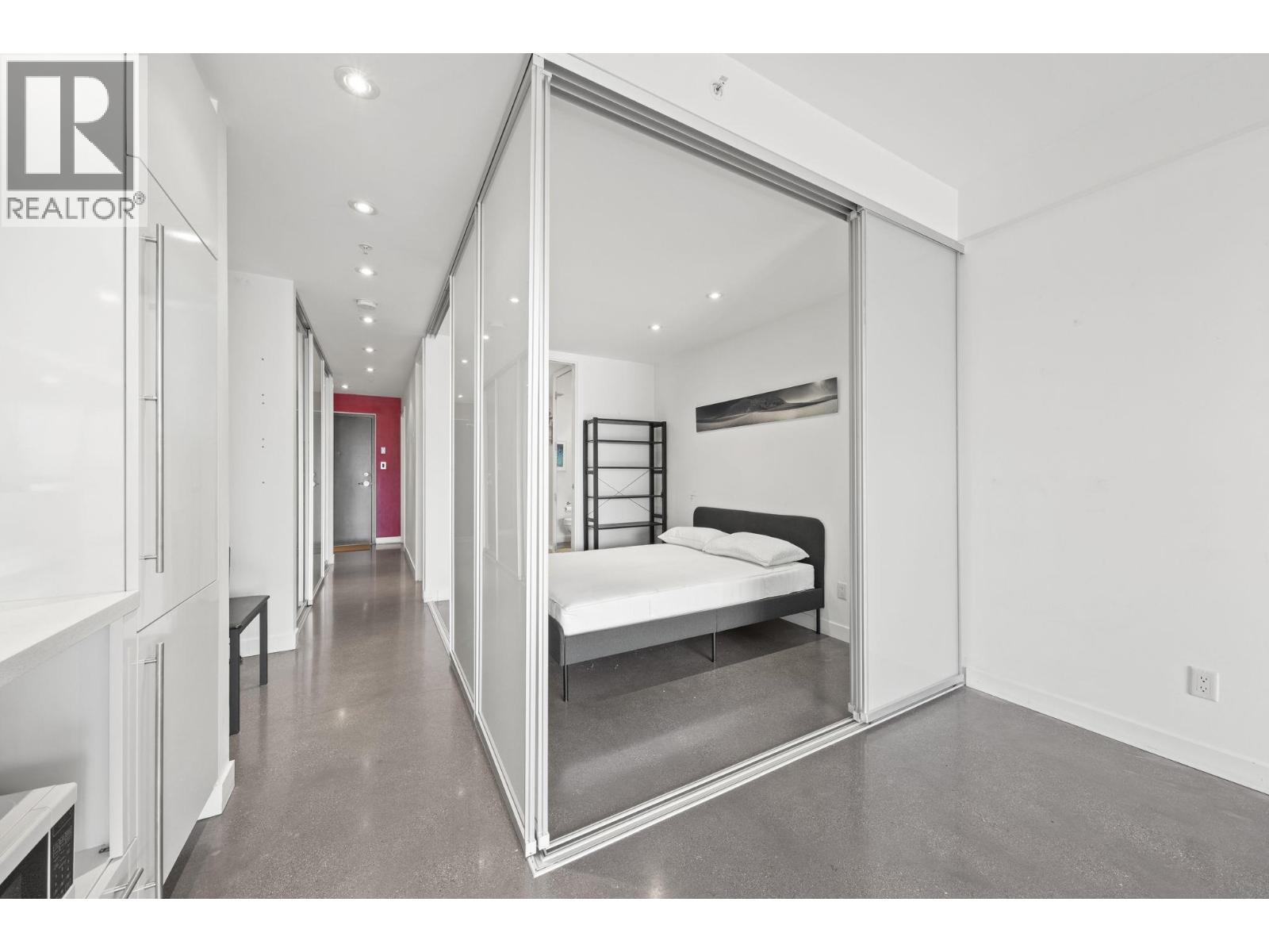 413 256 E 2ND AVENUE, Vancouver