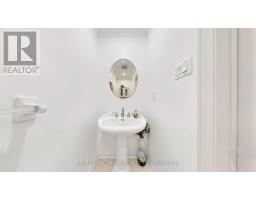 97 Thompson Drive, East Gwillimbury, ON L9N1E2 Photo 16