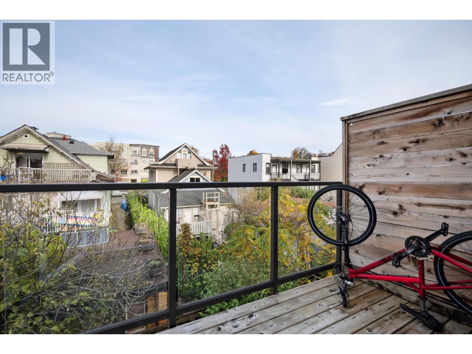 13 531 E 16TH AVENUE, Vancouver