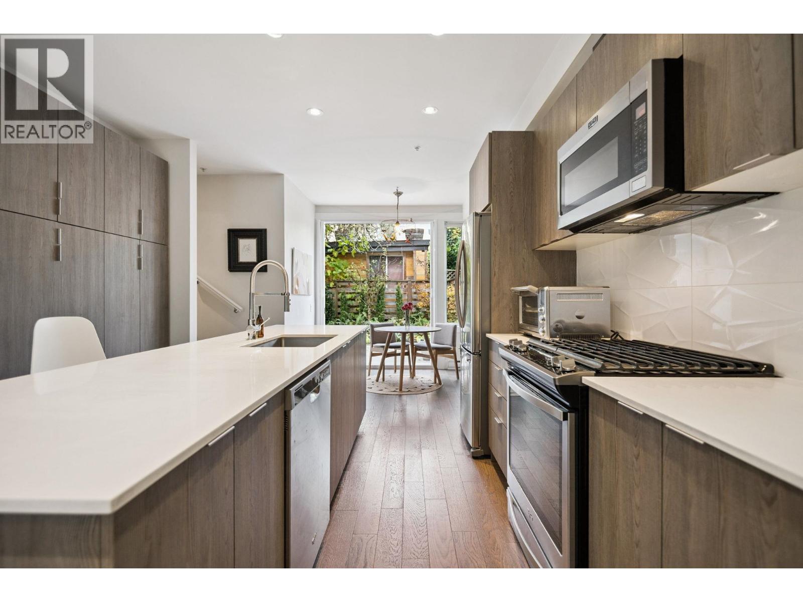 13 531 E 16TH AVENUE, Vancouver